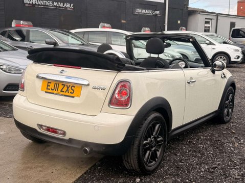 Mini Convertible 1.6 Cooper 2dr 6