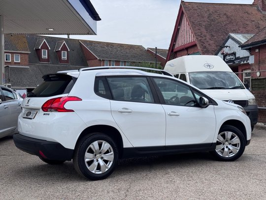 Peugeot 2008 BLUE HDI ACTIVE