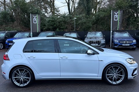 Volkswagen Golf R TSI 4MOTION DSG -LEATHER -CAMERA-PRETORIAS -PAN ROOF -WHITE/SILVER -GHOST 6