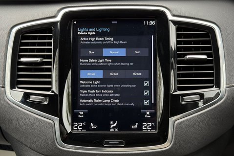 Volvo XC90 RECHARGE T8 R-DESIGN PRO AWD -B&W -POWER TOWBAR -PAN ROOF -LOUNGE PACK 60