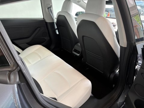 Tesla Model 3 Standard Range Plus Auto RWD 4dr 11