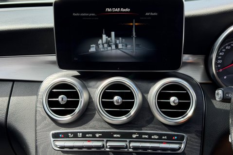 Mercedes-Benz C Class C 250 D AMG LINE PREMIUM PLUS CABRIOLET - 19 INCH ALLOYS - FULL SERVICE HIS 47