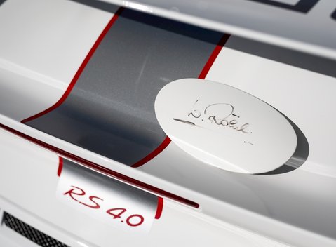 Porsche 911 GT3 RS 4.0 LHD 32