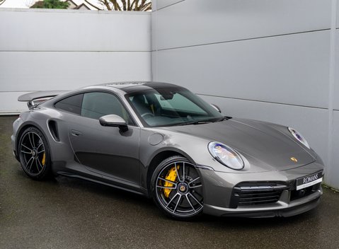 Porsche 911 Turbo S (992) 2