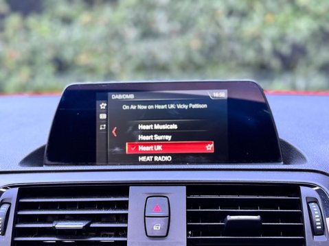 BMW 1 Series 1.5 116d SE Business Euro 6 (s/s) 5dr 26