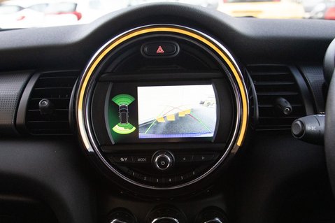 Mini Hatch COOPER CLASSIC 27