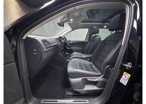 Volkswagen Tiguan 2.0 TDI SEL SUV 5dr Diesel DSG 4Motion Euro 6 (s/s) (150 ps) 57