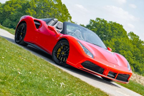 Ferrari 488 Spider 18