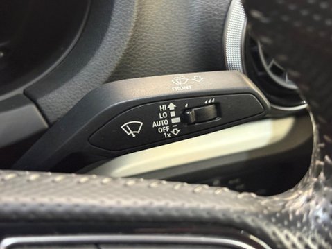 Audi A3 1.5 TFSI CoD 35 Black Edition Euro 6 (s/s) 4dr 18