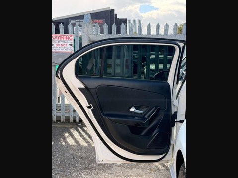 Mercedes-Benz A Class 1.5 A 180 SE D Auto 5dr 46