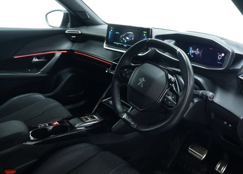 Peugeot 2008 50kWh GT SUV 5dr Electric Auto (7kW Charger) (136 ps) 37
