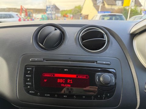 SEAT Ibiza 1.4 16V Sport Euro 5 5dr 15