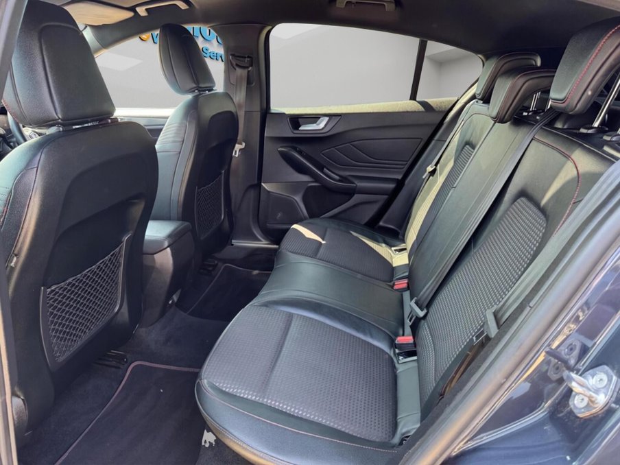 2020 Ford Focus — image 42