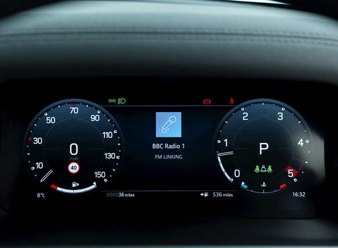 Land Rover Defender 110 X-Dynamic S D300 MHEV 17