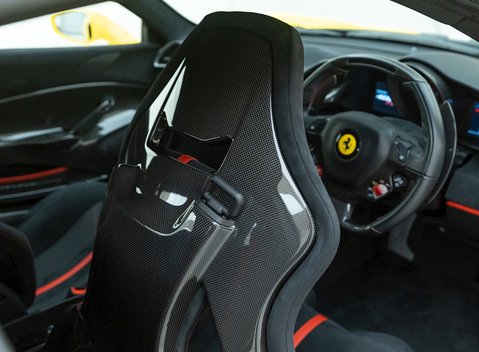 Ferrari 488 Pista 12