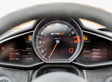 McLaren 675LT Spider 19