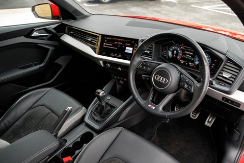 Audi A1 SPORTBACK TFSI S LINE 4