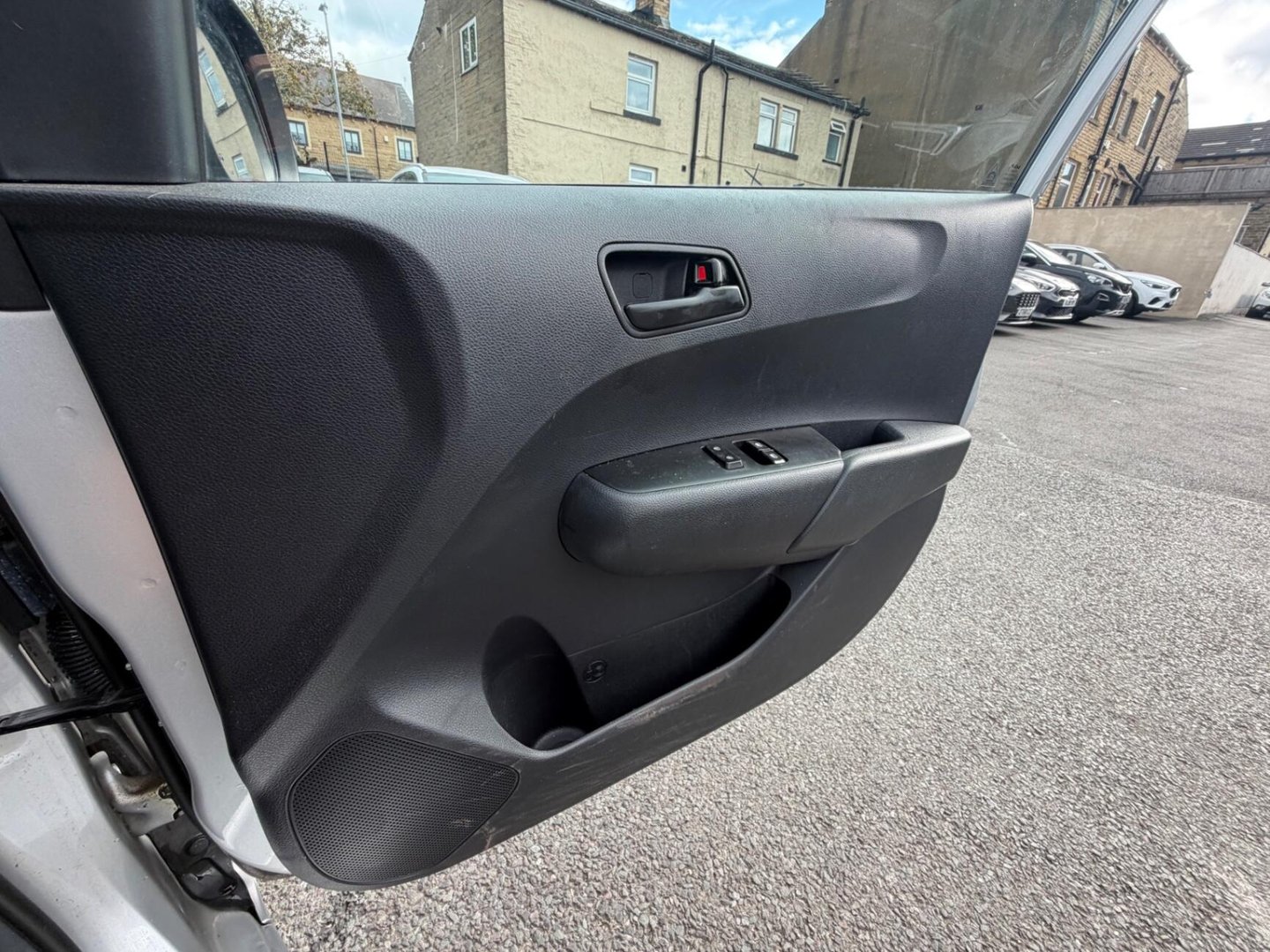 2023 Kia Picanto — image 12