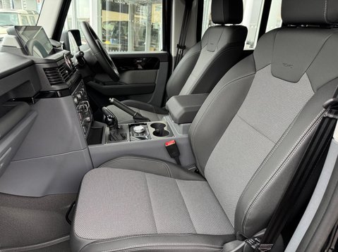 Ineos Grenadier 3.0P Utility Wagon Auto 4WD Euro 6 (s/s) 6dr 38