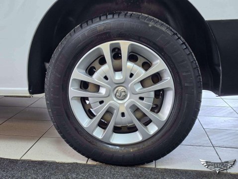 Vauxhall Vivaro 2.0 Turbo D 3100 Dynamic L2 H1 Euro 6 (s/s) 6dr 60