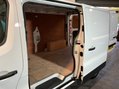 Renault Trafic 2.0 dCi ENERGY 30 Business+ LWB Standard Roof Euro 6 (s/s) 8