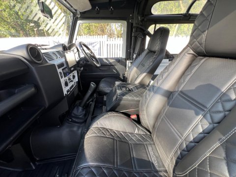 Land Rover Defender 90 TD 33