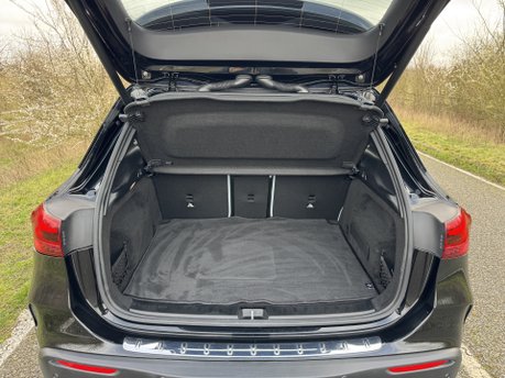 Mercedes-Benz EQA EQA 350 4Matic AMG Line Premium Plus Auto Electric 66 KWH PAN ROOF/HEADS UP 32