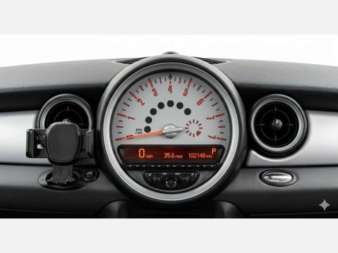 Mini Countryman 2.0 Cooper SD SUV 5dr Diesel Auto ALL4 Euro 5 (143 ps) 19