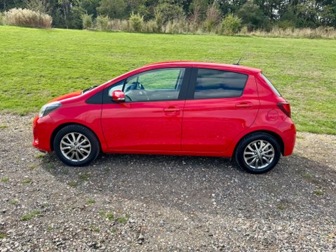 Toyota Yaris VVT-I ICON 6
