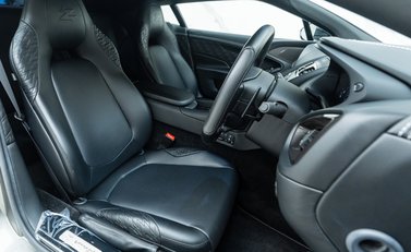 Aston Martin Vanquish ZAGATO 15