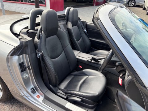 Mazda MX-5 2.0 I ROADSTER SPORT TECH 3