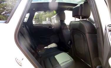 Porsche Macan Turbo 13