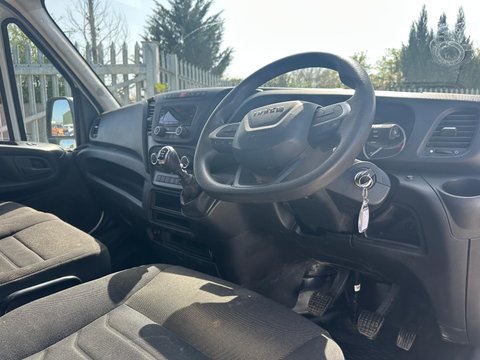 Iveco Daily 35S14B TOOLPOD TIPPER 17