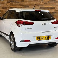Hyundai i20 1.2 Premium Hatchback 5dr Petrol Manual Euro 6 (84 ps) 2