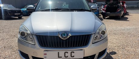 Skoda Roomster SE PLUS.7 SERVICES..IDEAL FOR DOGS, WHEELCHAIR.SUNROOF 1