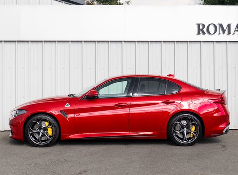 Alfa Romeo Giulia Quadrifoglio 2