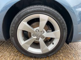 Audi A1 1.0 A1 Sport Nav TFSI Semi-Auto 3dr 15