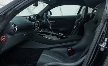 Mercedes-Benz Amg GT BLACK SERIES 18