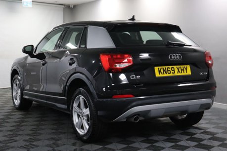 Audi Q2 TDI SPORT 10