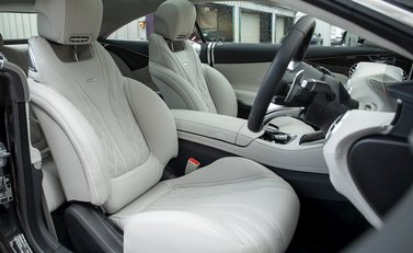 Mercedes-Benz S63 AMG Coupe 12