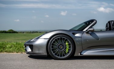 Porsche 918 Spyder 9