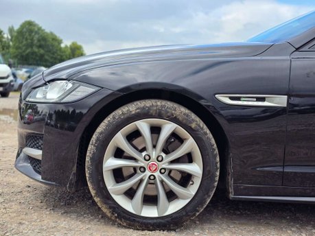 Jaguar XF 2.0d R-Sport Saloon 4dr Diesel Auto Euro 6 (s/s) (180 ps) 37