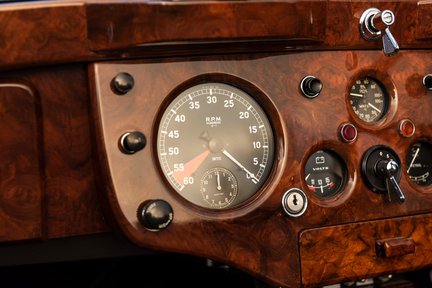 Jaguar XK 140 Drop-Head Coupe 31