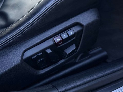 BMW M3 3.0 M3 Semi-Auto 4dr 33