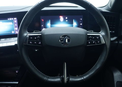 Vauxhall Astra 1.2 Turbo Ultimate Hatchback 5dr Petrol Auto Euro 6 (s/s) (130 ps) 19