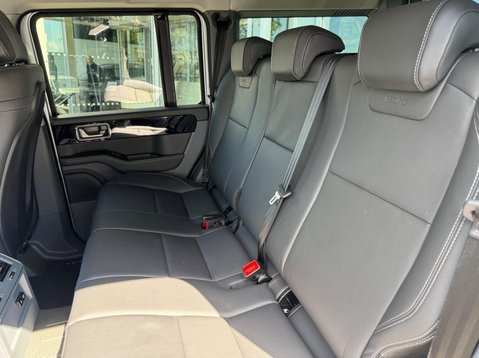 Ineos Grenadier FIELDMASTER EDITION 30