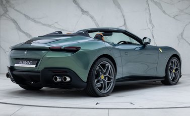 Ferrari Roma SPIDER 6