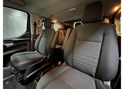 Ford Transit Custom 2.0 300 EcoBlue Limited Crew Van Double Cab 5dr Diesel Auto L2 H1 Euro 6 (s 54