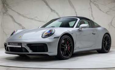 Porsche 911 Targa 4 GTS (992) 5