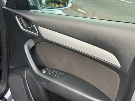 Audi Q3 TFSI SPORT 32